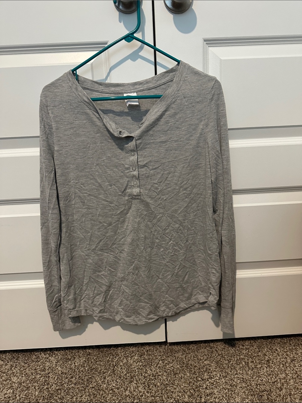 stars above Long-Sleeve Henley Top in Light Gray